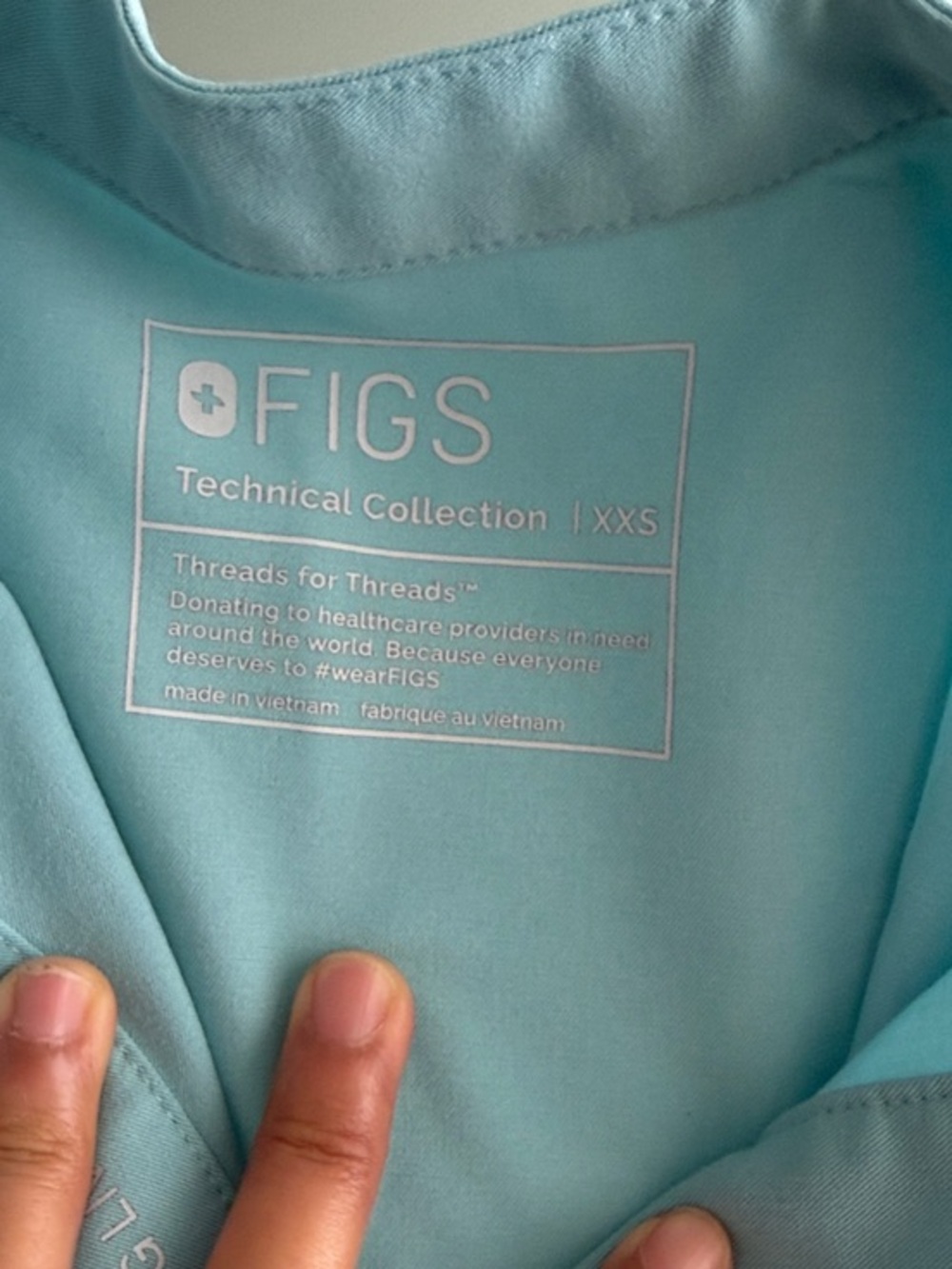 FIGS Women's Uniform Scrub Set XXS/XSP in Sea Glass - Picture 4 of 9